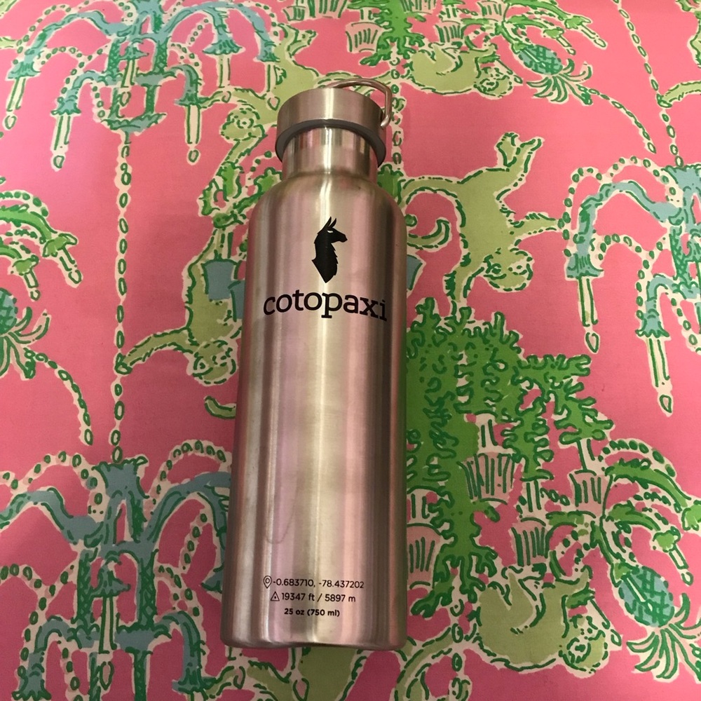 Cotopaxi 25oz Stainless Steel Insulated Water Bottle tumbler
